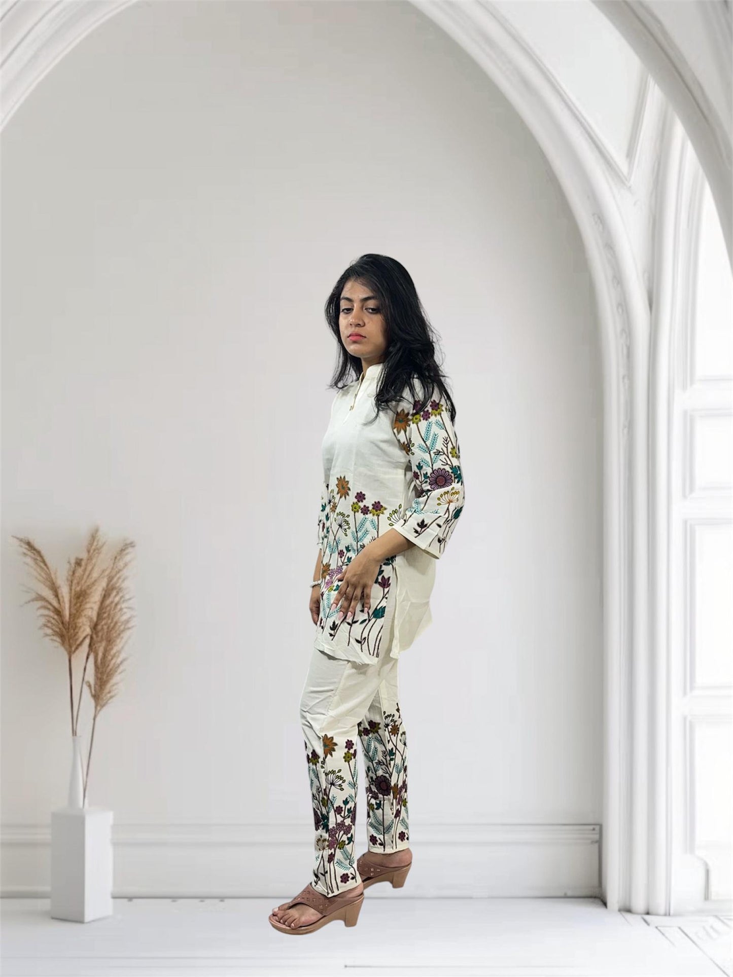 Elegant cream floral printed linen co-ords