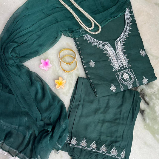Exquisite embroidered kurta set with pants & dupatta