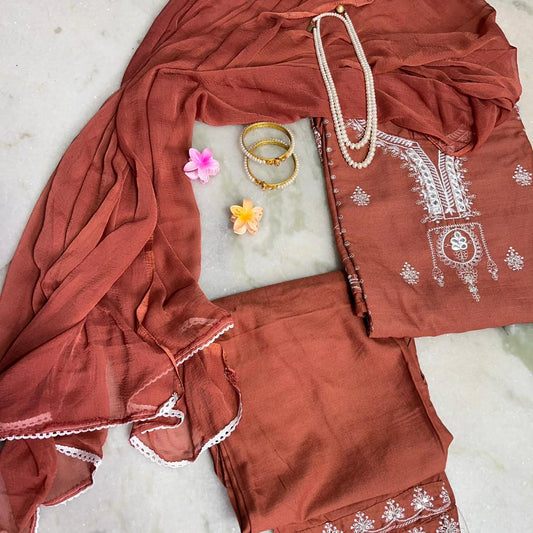Exquisite embroidered kurta set with pants & dupatta