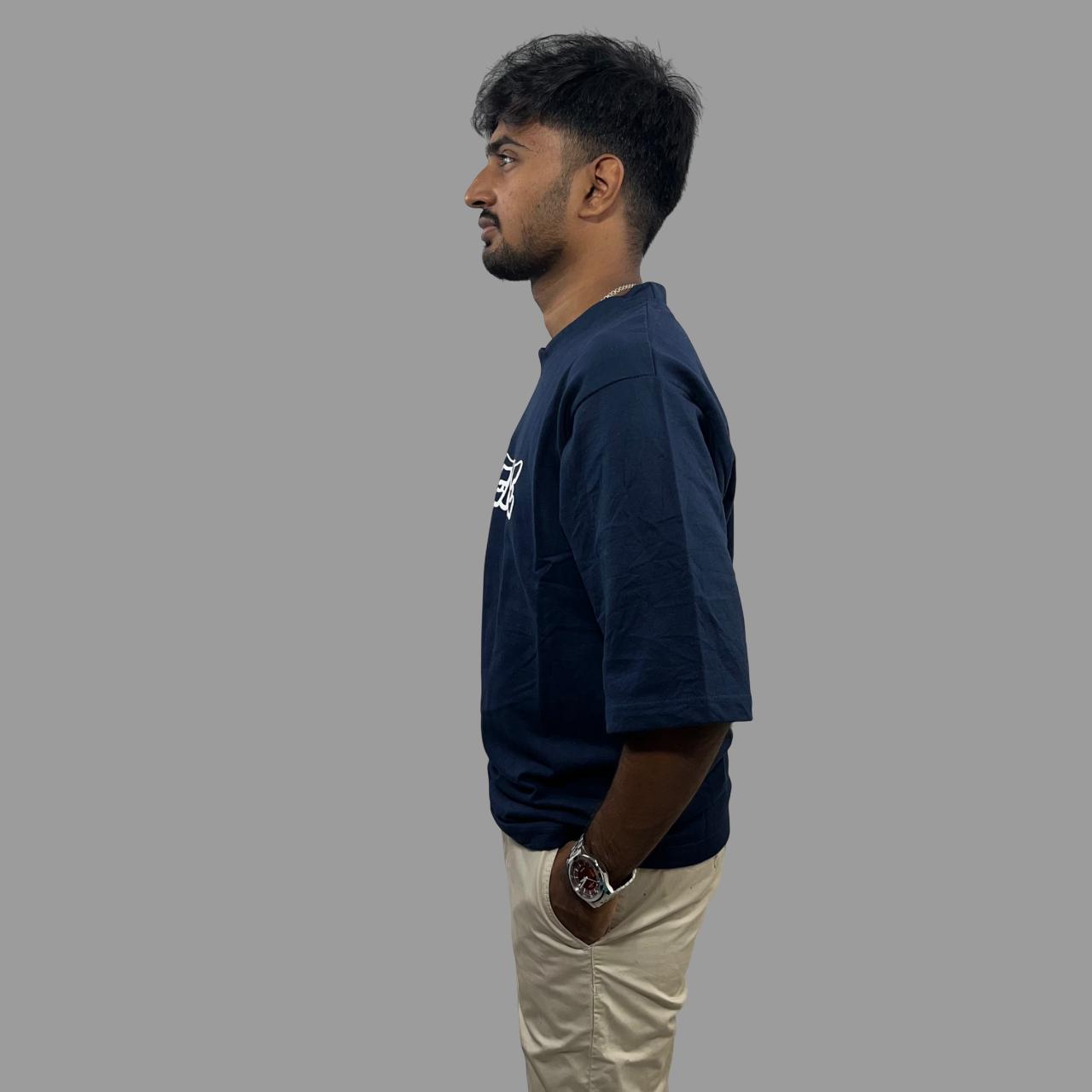 Oversized drop shoulder back printed tshirt.