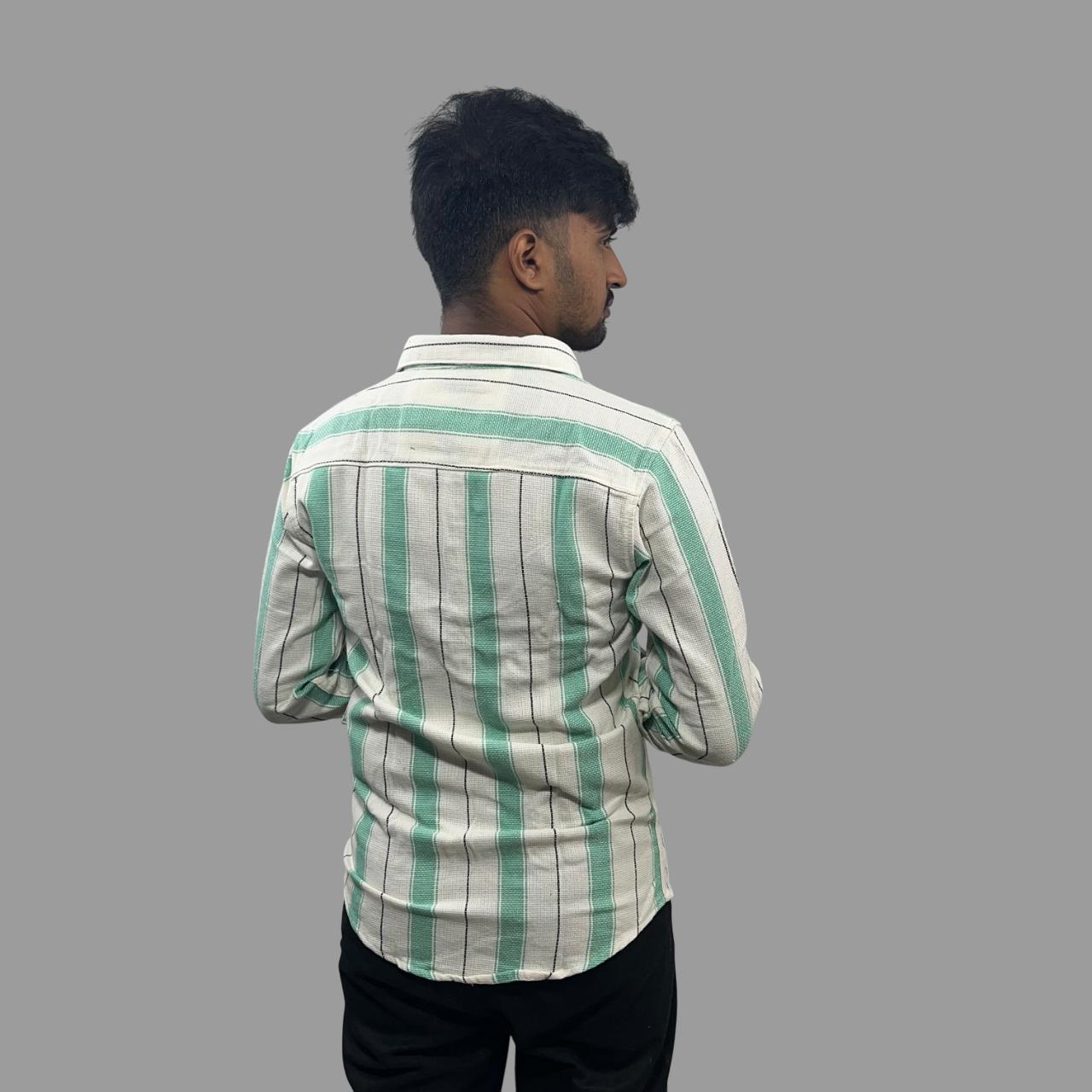 Full sleeve knitted striped shirt