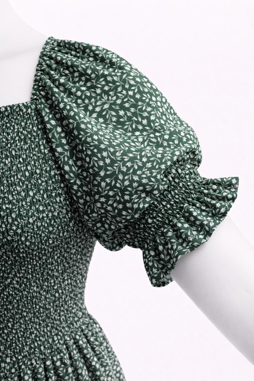Women's green floral printed sundress with puff sleeves