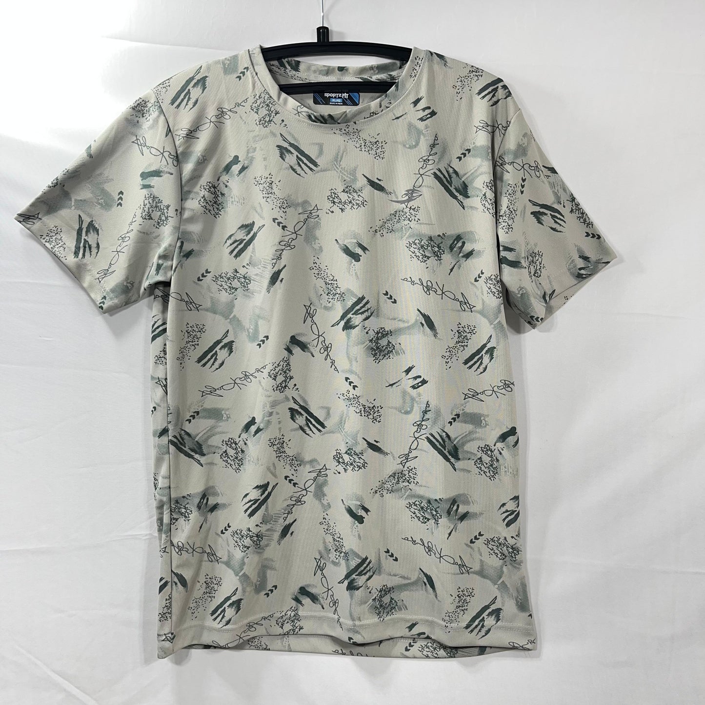Abstract printed sports tshirt