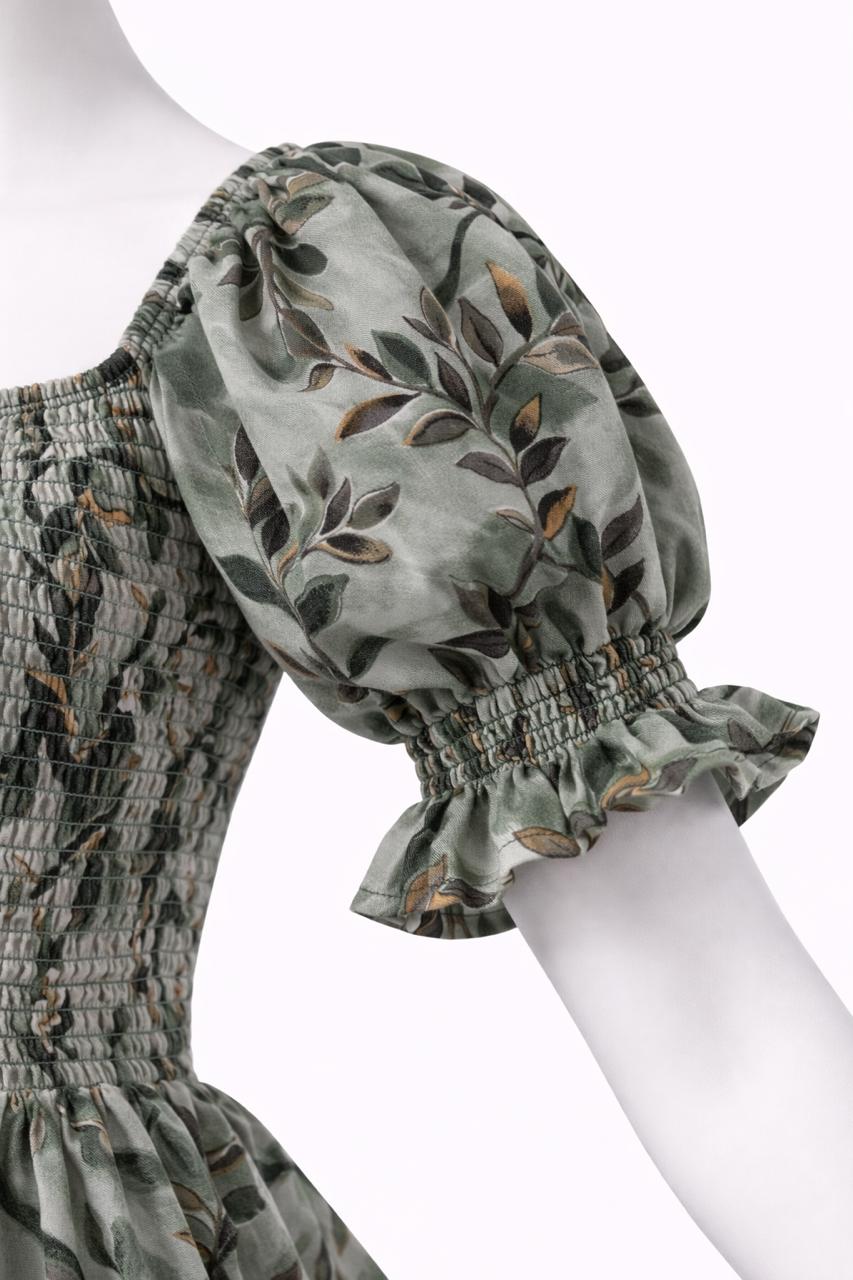 Women's green floral printed sundress with puff sleeves