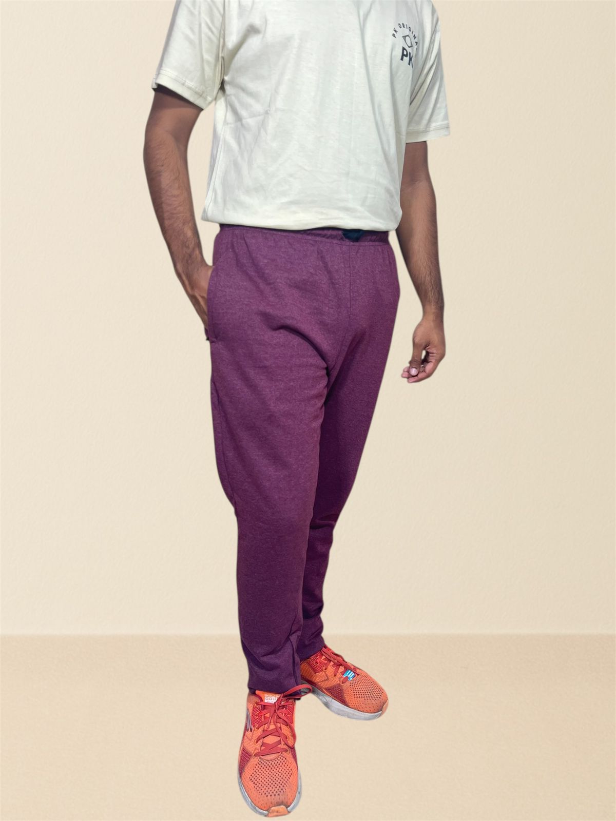 Premium cotton - trackpants with drawstring - Burgundy .